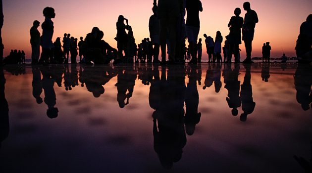 Lecturas del día y reflexión del evangelio: viernes 11 de enero del 2019 - "Las muchedumbres acudían a oírlo y a ser curados de sus enfermedades".